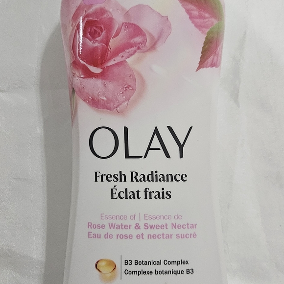 Olay Ultra Moisture and Fresh Radiance Body Wash Set - Picture 2 of 5